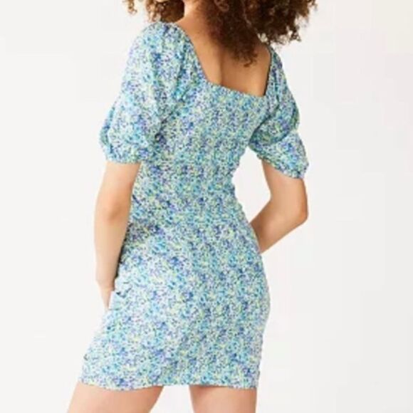 Live To Be Spoiled Green Pastel Floral Ruched Front Short Cap Sleeve Dress - Picture 12 of 13